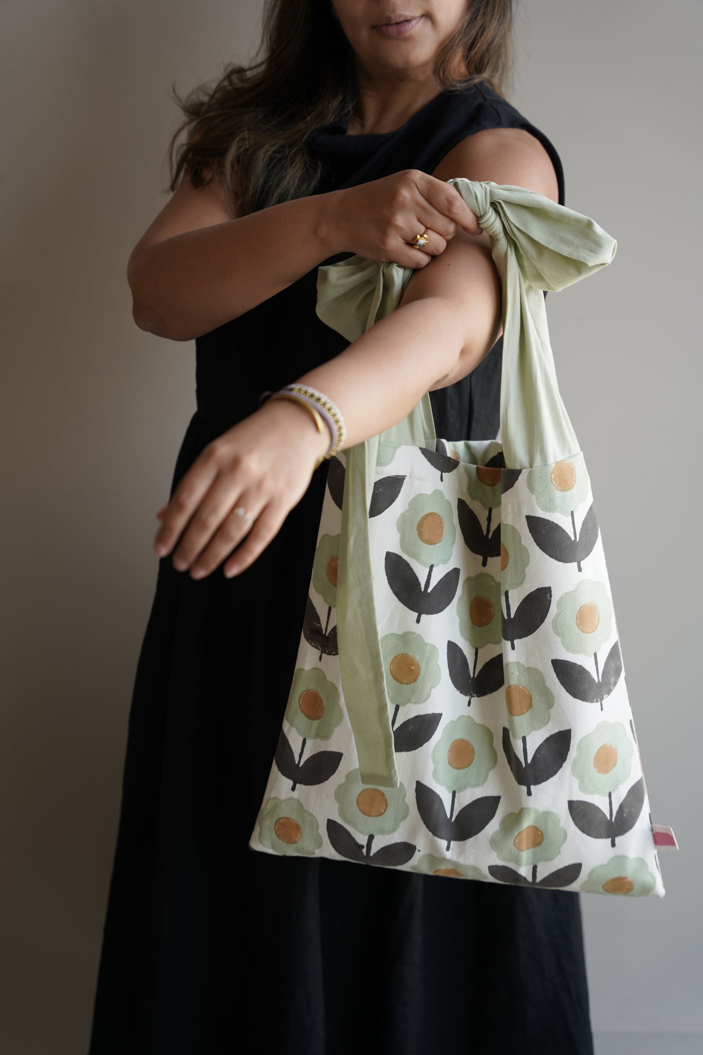 The Linje Tote – Scandinavian Designer Tote Bag